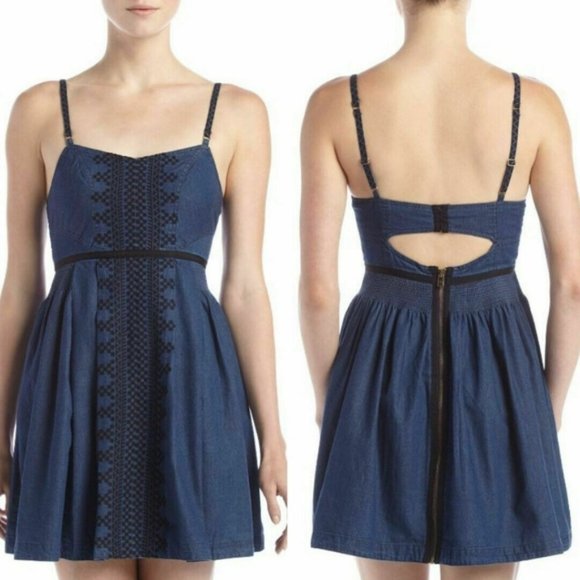 Free People Dresses & Skirts - Free people Hellen chambray embroidered dress 8